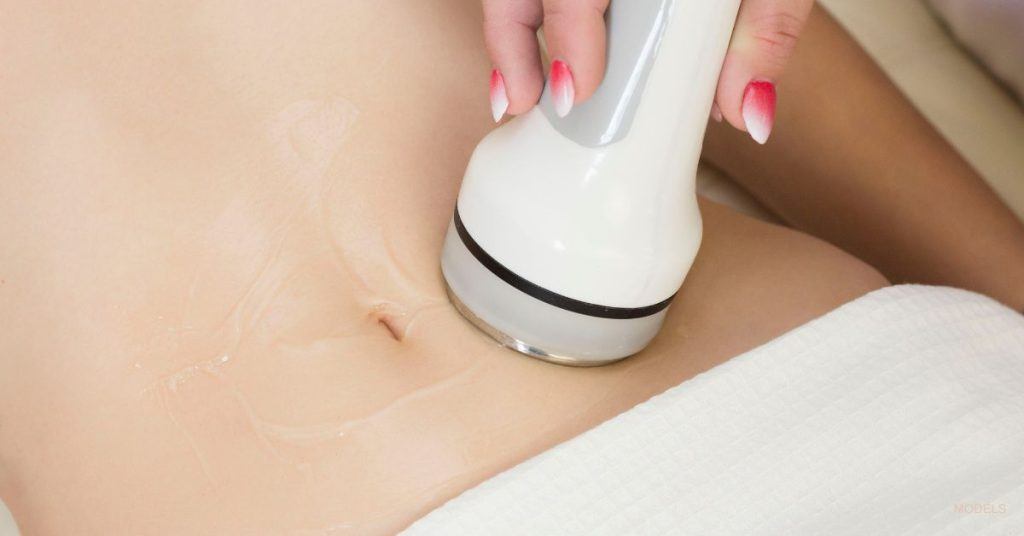 Cool Sculpting device going over abdomen area (MODELS)